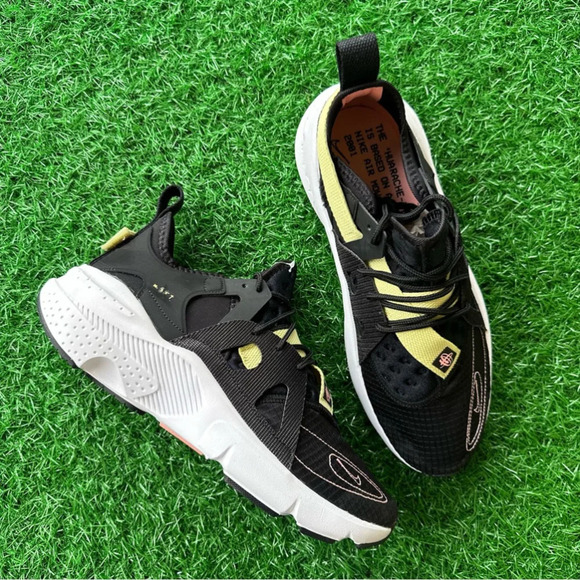 Nike Huarache-Type - Picture 4 of 13